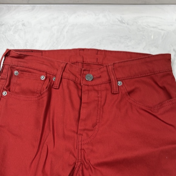 Levi’s straight leg jean. Men’s size 30L 30W pre owned. Worn once - Picture 3 of 10